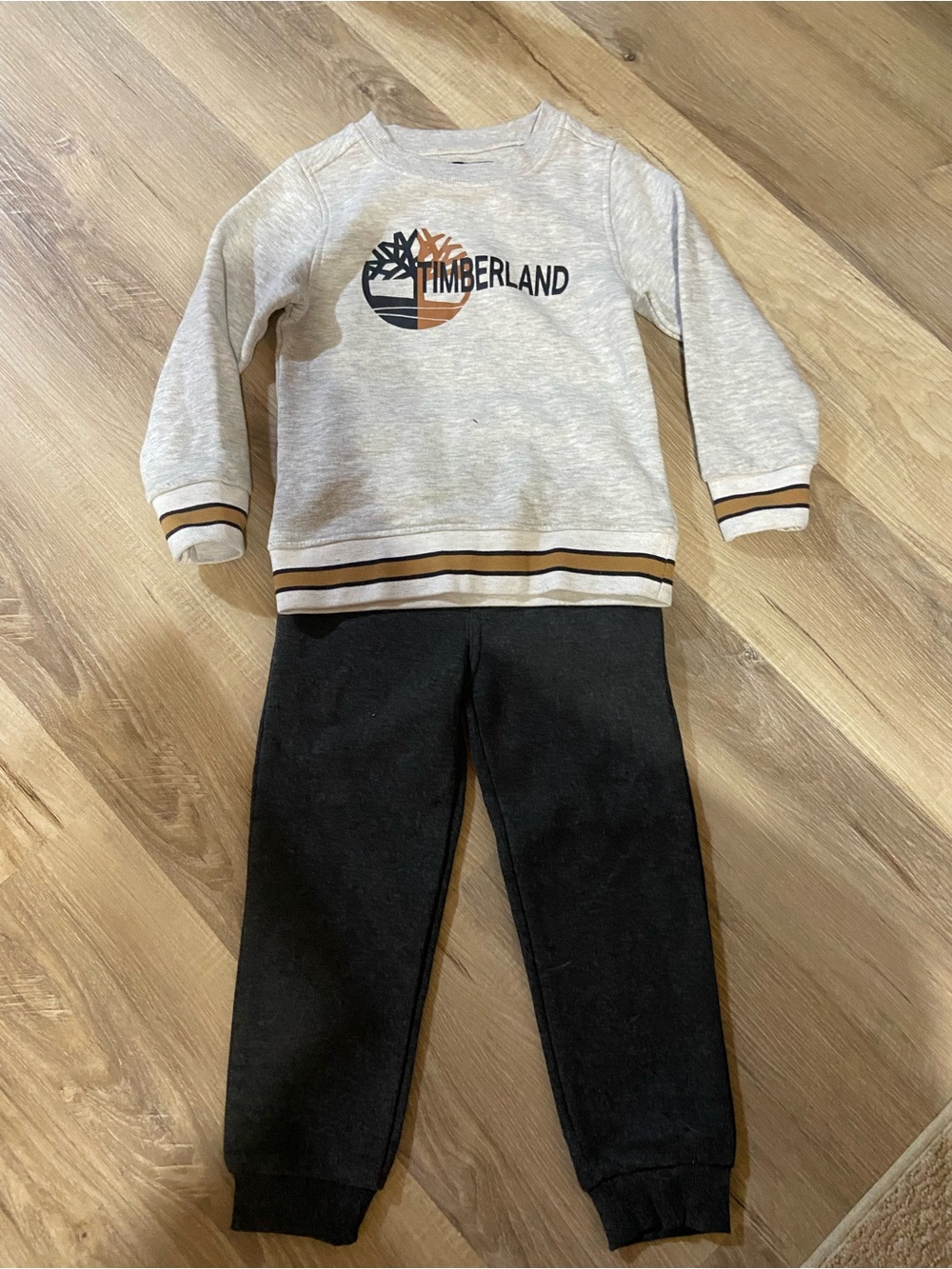 Timberland Cream & Black Kids Sweatshirt and Jogger Set
